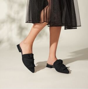 New Vivaia Yaffa Pro Mules